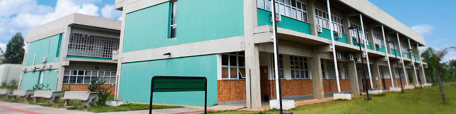 Vista externa do prédio do Departamento de Fisioterapia, da UFSCar campus São Carlos